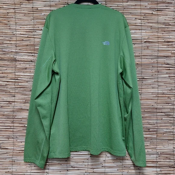 North Face VaporWick Men’s Long Sleeve tee Size XL - Picture 2 of 10